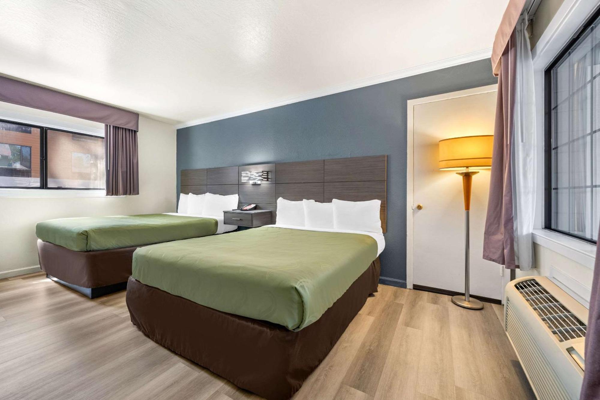 Econo Lodge Inn & Suites Heavenly Village Area South Lake Tahoe Exterior foto